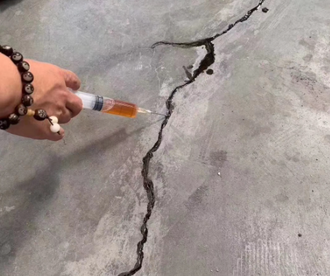 柳城混凝土裂缝修补技术详解​